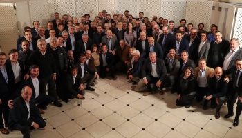 Intendentes ya debaten estrategias para retener el poder tras su último mandato