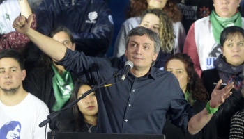 Unión peronista: Máximo Kirchner ya se puso en marcha en Bahía Blanca