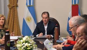 Grave denuncia contra el gobernador de Entre Ríos por irregularidades en licitaciones de obras