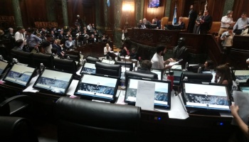 “Miranos a la cara”, los gritos de los docentes dentro del recinto de la Legislatura porteña