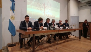 Llegaron las suspensiones en el sector maderero y aseguran que no pueden pagar el bono de fin de año