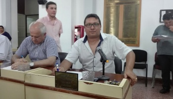 Acusado de “inmoral”, otro concejal de Massa se pasa al felipismo