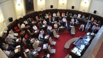 El Concejo platense autorizó la licencia por veinte días del intendente Garro