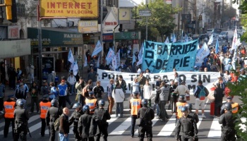 El Observatorio de la UCA advirtió que la Argentina lleva 8 años de estancamiento estructural
