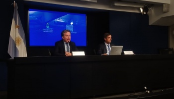 Dujovne celebró el cumplimiento de las metas del FMI, dejando de lado las de los argentinos