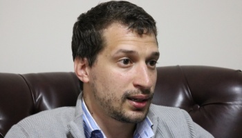 Yamil Santoro: ”El gobierno es muy sensato al no postergar decisiones difíciles para ganar la elección”