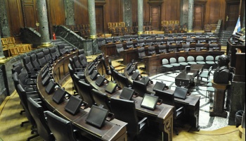 Legisladores no quieren discutir la emergencia tarifaria y preparan sus campañas electorales