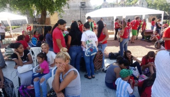 Acampe contra el vergonzoso presupuesto para las víctimas de violencia de género