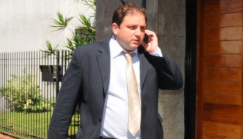 Allanaron la casa del fiscal Bidone, quien llevó adelante la investigación por el triple crimen
