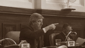 La gestión de Garro, interpelada por el paso a nivel de 1 y 32
