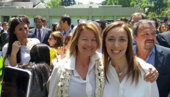 Maestra y funcionaria de Vidal vive de licencia para poder participar de actos políticos