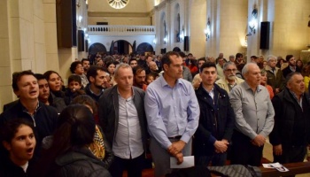 A cien años del nacimiento de Evita: Emotiva misa homenaje en la iglesia donde se casó con Perón