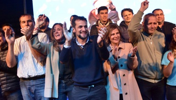 A la deriva: La desesperada estrategia de “Nano” Cara para conseguir un lugar en la lista 