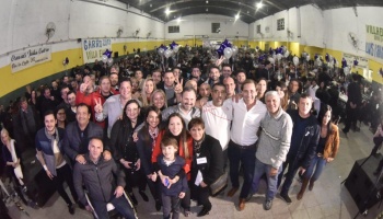 Garro encabezó masivo acto en Villa Elvira con la “pata” peronista de Cambiemos: