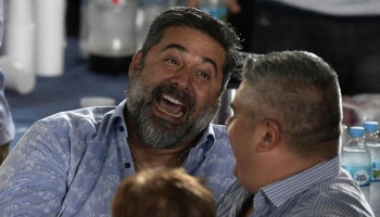 Daniel Angelici firmó un contrato estimando un dólar de 70 pesos para el primer semestre del 2020