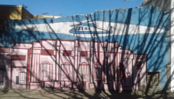 El fantasma del helicoptero: Pintan sugestivo mural en los pagos del macrista Jaime Méndez
