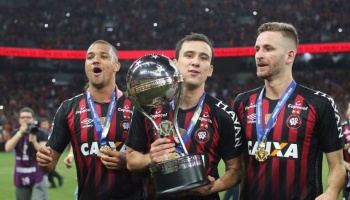 Doping colectivo: Denunciaron al Paranaense de Brasil y ponen en duda su título continental