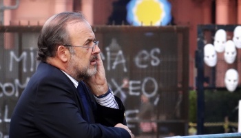 Eduardo Amadeo tiene una decena de familiares trabajando para el estado: Quiénes son y cuánto cobran