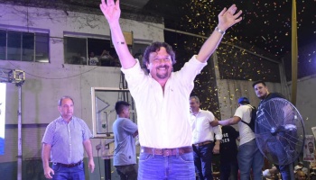 Gustavo Sáenz se impuso en Salta por casi 30 puntos de diferencia