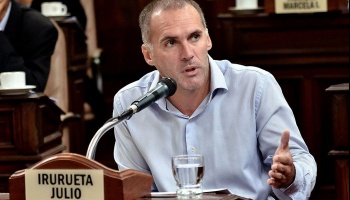 A horas de lograr el divorcio, realizan grave denuncia contra concejal de La Plata
