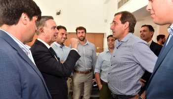 Junto a Garro y Lugli, Pichetto visitó La Plata para presentar la asociación civil Puente