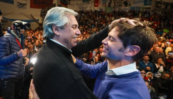 Juntos pero separados: Los frentes abiertos por Alberto y Axel 