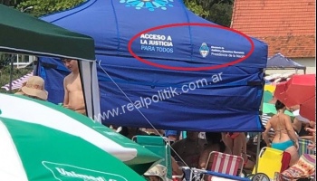 Insólito: Le robaron un gazebo al ministerio de Justicia y se fueron de vacaciones a Brasil