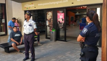 Pilar: El shopping Paseo Champagnat violó la cuarentena y abrió sus locales