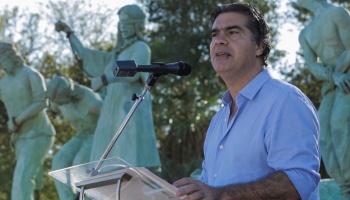 En plena cuarentena, Capitanich realizó un acto conmemorativo por el 24 de marzo