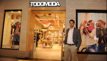Ante el silencio del Sindicato de Comercio, denuncian brutal ajuste de sueldos en Todomoda e Isadora
