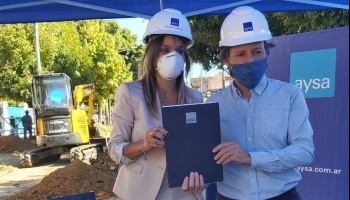 Galmarini recorrió una obra con Jaime Mendez y firmó un convenio para realizar obras e agua y saneamiento