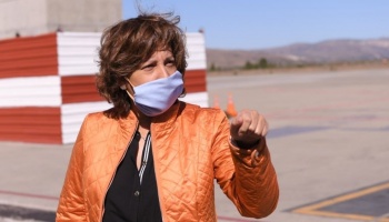Río Negro: Acusan a la gobernadora por “correr detrás del virus”