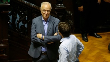 En una dura reunión con el ministro de Salud, el Colegio de Médicos culpó a Kicillof por los infectados