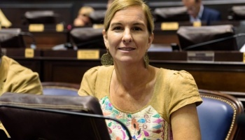 Desde el Frente de Todos insisten: “La única vacuna hoy es el distanciamiento social”