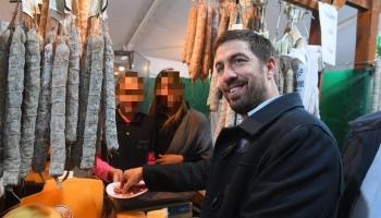 Un periodista denunció al intendente K, Juan Ustarroz, por amenazas y extorsión