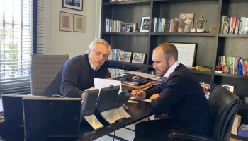 Deuda y cuarentena, el cóctel que dejó en jaque a la economía argentina