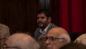 Morón: Renunció el concejal macrista que viajó a EE.UU. y tildó de “cirquero” al peronismo del distrito