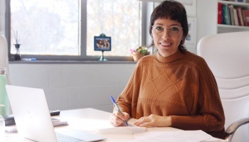 “Mayra y su Mac”: La irónica canción dedicada a la intendenta Mendoza