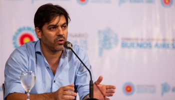 En plena crisis, Carlos Bianco gastará 30 millones para limpiar la jefatura de Gabinete
