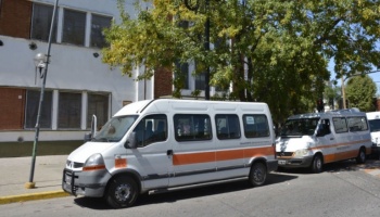 Transporte escolar: Sin respuestas del gobierno para uno de los sectores más golpeados por la crisis