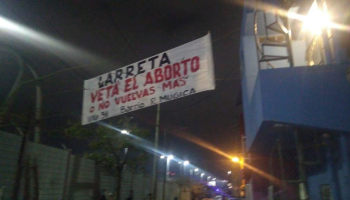 Pasacalles en Villa 31: “Larreta, vetá el aborto o no vuelvas más”