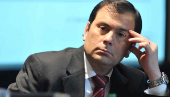 Un ex policía lleva seis meses preso por un audio de WhatsApp que “ofendió” al gobernador Zamora