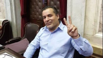 Lanzan la canción de “El diputado chupateta”