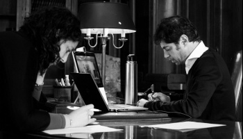 Kicillof nombró a un ex funcionario y aportante de Vidal para manejar el presupuesto de Comunicación