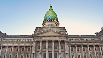 El Congreso argentino cuesta cuatro veces más que las monarquías inglesa y española juntas