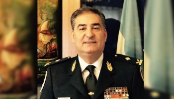 En presunto estado de ebriedad, el jefe de la Policía Federal chocó y escapó con su custodia