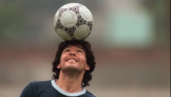 En homenaje a Maradona, diputados proponen declarar el día nacional del Fútbol
