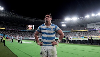 Antiguos tweets del capitán de Los Pumas exponen su pensamiento xenófobo