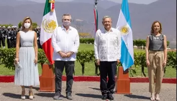Fabiola Yáñez viajó a México pero no se encuentra en el registro de vacunados
