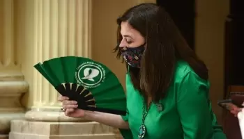 El ministerio de las Mujeres pagará 1.3 millones por un servicio de brainstorming y supervisión externa